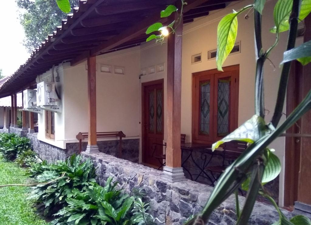 Omah Pitoe Yogya Homestay Yogyakarta Exterior foto