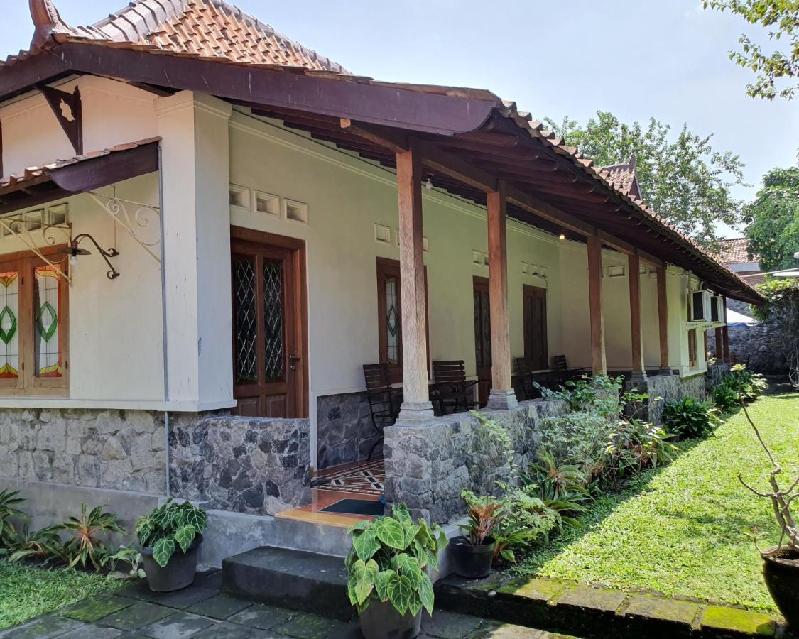 Omah Pitoe Yogya Homestay Yogyakarta Exterior foto